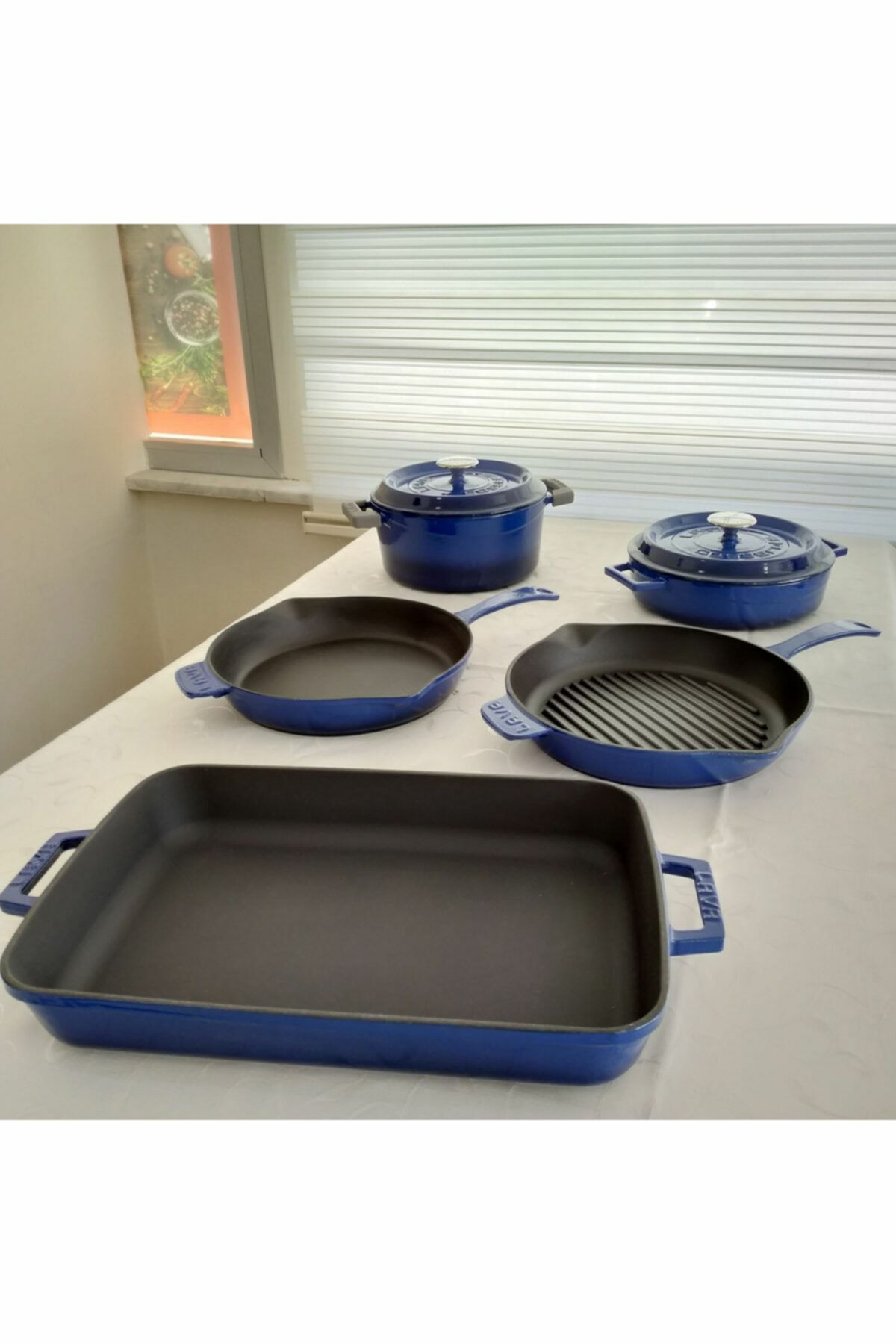 Cast Iron 5 Piece Pots and Pans Set Trendy Silicone Handle Gift-finalonline