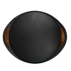 Lava Döküm Yuvarlak Saç Kavurma Tavası Çap(Ø)28cm. Döküm Demir Yekpare Çift Kulplu Kayın Servis Ahşabı