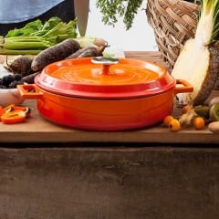 Lava Döküm Çok Amaçlı Yayvan Tencere.  Çap(Ø)32 cm. Trendy Serisi- Turuncu