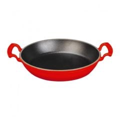 Lava Döküm Üçlü Sahan Seti 16 cm + 20 cm ve 24 cm Sahan Silikon Tutacak ve Ahşap Kaşık Hediyeli KIRMIZI