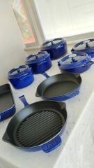 Lava Döküm Majolica Mavi 8 Parça Tencere Tava Seti Silikon Tutacak ve Ahşap Kaşık Hediyeli